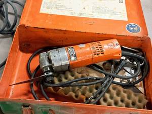 lot 47 image: Caulk Cutter with Metal Case
