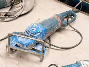 lot 49 image: 7-14 Disc Grinder