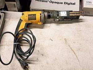 lot 53 image: DeWalt VSR Drywall Screwdriver DW272 with Grabber Super Drive 55 Series Attachment