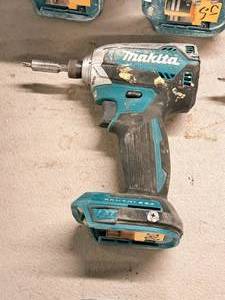 lot 70 image: Makita 18V Impact Driver XDT13