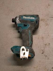 lot 72 image: Makita 18V Impact Driver XDT13