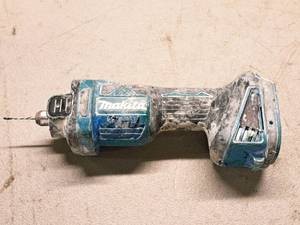 lot 80 image: Makita 18V Drywall Router  Cut-Out Tool XOC02