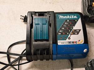 lot 99 image: Makita 18V 3.0Ah 54Wh Rechargeable Lithium Ion Cordless Tool Battery BL1830