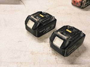lot 105 image: Lot of (2) Makita 18V 3.0Ah 54Wh Rechargeable Lithium Ion Cordless Tool Battery BL1830