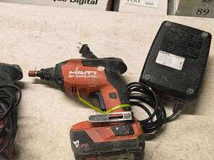 lot 122 image: Hilti 22V 14 Drywall Screwdriver SD-5000-A22 with Battery, Charger