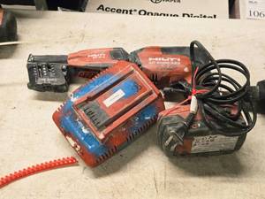 lot 124 image: Hilti 22V 14 Drywall Screwdriver SD-5000-A22 with Battery, Charger