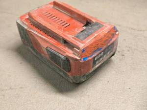 lot 135 image: Hilti B22 4.0 21.6V 85.54Wh Li-ion Battery Pack