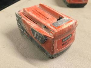 lot 139 image: Hilti B22 5.2Ah 21.6V 112Wh Li-ion Battery Pack