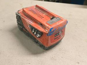lot 140 image: Hilti B22 5.2Ah 21.6V 112Wh Li-ion Battery Pack