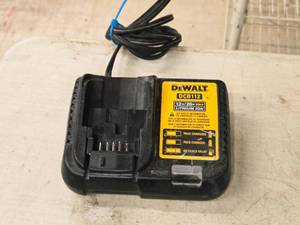 lot 175 image: DeWalt 12V Max  20V Max Lithium Ion Battery Charger DCB112