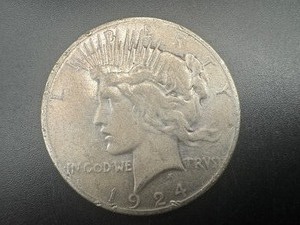 lot 43 image: 1924 Peace Silver Dollar