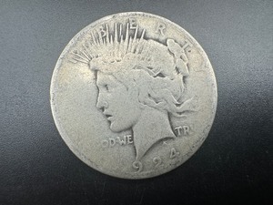 lot 57 image: 1924 Peace Silver Dollar