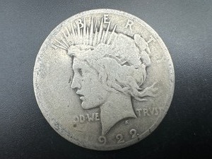 lot 74 image: 1922 Peace Silver Dollar