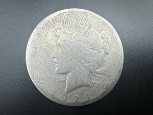 lot 76 image: 1924-S Peace Silver Dollar