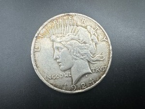 lot 85 image: 1924 Peace Silver Dollar