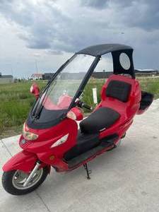 150cc Courier Scooter with Retractable Roof