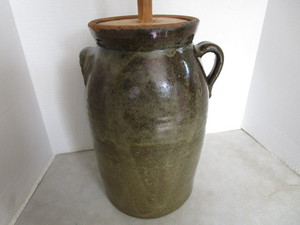 lot 7 image: Antique Stoneware Butter Churn