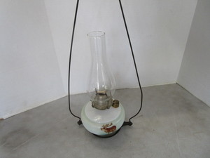 lot 34 image: Antique Kerosene Bracket Lamp, Hanger