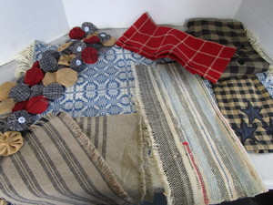 lot 50 image: Table & Kitchen Linens
