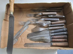 lot 69 image: Wood Handled Tableware, Antique