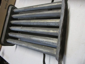 lot 73 image: Antique Candle Mold