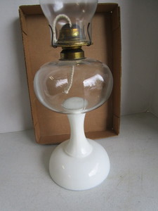lot 84 image: Milk Glass Kero Lamp, Antique