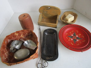 lot 86 image: Early Kitchenwares