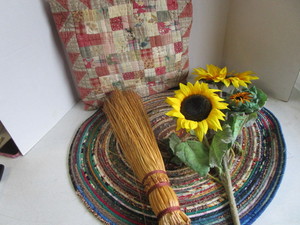 lot 98 image: Mat, Pillow, Sunflower, Broom