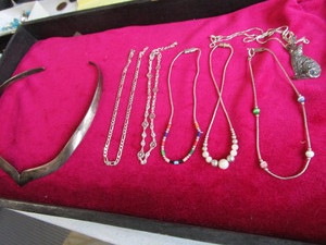 lot 110 image: Sterling Jewelry