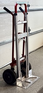lot 60 image: Heavy-Duty Convertible Hand TruckDolly