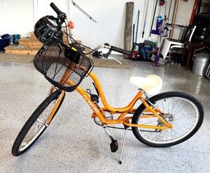 lot 70 image: Electra Townie Original 7D Step-Thru Bicycle with Basket