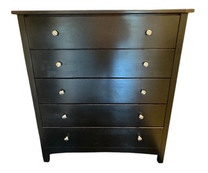 lot 57 image: Black 5-Drawer Dresser