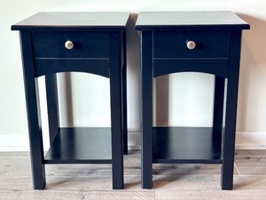 lot 152 image: LL - Pair of Black Wood Accent Tables with Drawer