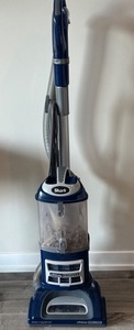 lot 157 image: LL - Shark Navigator Lift-Away Deluxe Upright Vacuum Cleaner