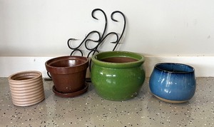 lot 219 image: Collection of 4 Ceramic and Clay Planters with Metal Stand