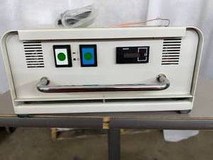 lot 9 image: MSRP $950 Drager Drager Photo-Therapy 4000 Phototherapy Light Machine  Advanced Neonatal Jaundice Treatment with Adjustable Light Intensity Great Condition