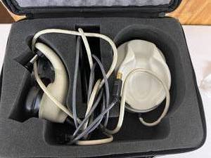 lot 65 image: Maico MB11 BERAphone Newborn Hearing Screener  Patented CEChirp Stimulus, Reusable Integrated Electrodes with Automatic Impedance Check  Great Condition
