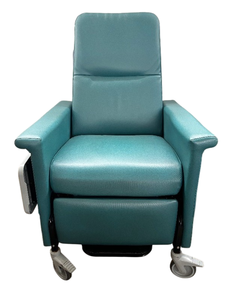 lot 56 image: MediChoice Geriatric Medical Recliner&nbspChair &nbspAdjustable Reclining Positions, Comfort Padded Seating  Like New Condition