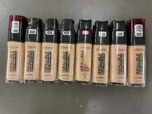 lot 29 image: LOreal Infallible 24H Fresh Wear Foundation Assorted Shades Set of 8