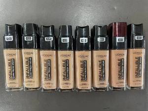 lot 31 image: Set of 7 LOral Paris Infallible 24H Fresh Wear Foundations