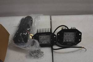 lot 10 image: 2 4 inch LED Lights