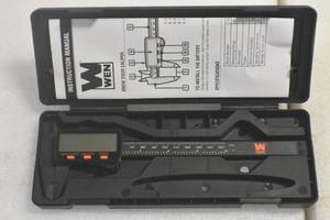 lot 53 image: WEN 10761 Electronic 6.1-Inch Digital Caliper with LCD Readout and Storage Case