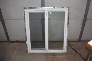 lot 74 image: Vinyl Sliding Window