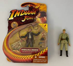 lot 4 image: Misc. Indiana Jones Miniature Action Figures 1  NIB