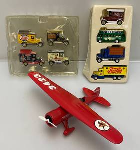 lot 42 image: Misc. Miniature Die Cast PEPSI Cars & More