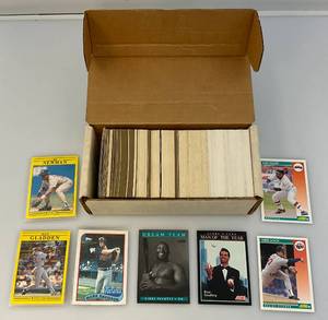 lot 53 image: Misc. Unsorted Baseball Cards