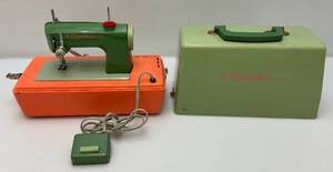 lot 87 image: Vintage 1960s Signature Junior Sewing Machine Green & Orange (Works)