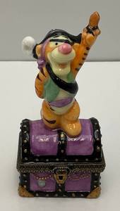 lot 132 image: Very RARE Est. $90.00 - $200.00  Disney Winnie The Pooh (Tiger) The Pirate Hinged Trinket Box 4