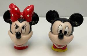 lot 133 image: Vintage RARE DISNEY Mickey & Minnie Mouse Miniature Thimbles