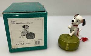 lot 174 image: WDCC Walt Disney Classic Collection (LUCKY) 1995 Special Edition Ornament In Original Box